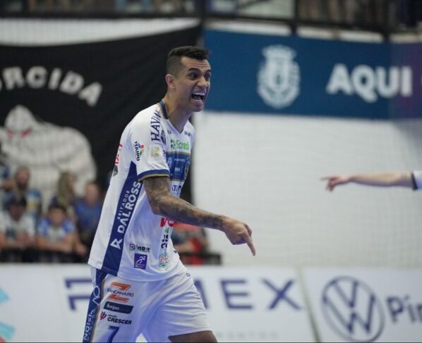 Maurício Moreira
