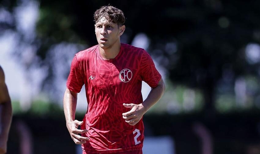 Paulo Marques se destaca pela polivalência em campo - Foto: Bruno Cruz
