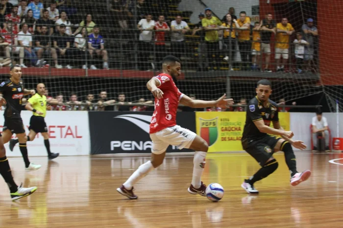 Edson Castro