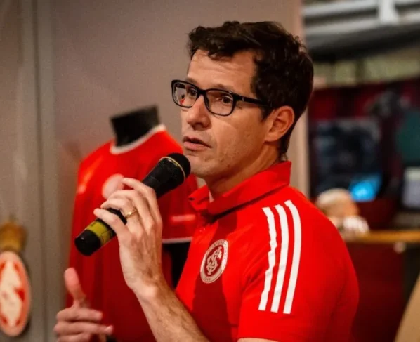 Milano é quem comanda a base do Colorado (Lucas Costa/Divulgação)