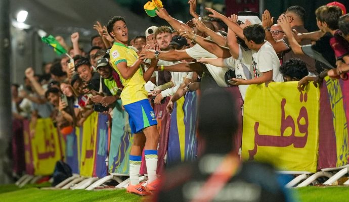 Brasil goleia a Indonésia por 4 a 0 e garante