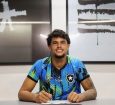 Bruninho Samudio assina contrato profissional com o Botafogo