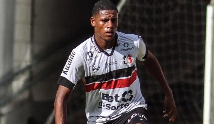 Corinthians acerta empréstimo de zagueiro do Santa Cruz para base