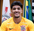 Corinthians renova contrato de titular na Copinha