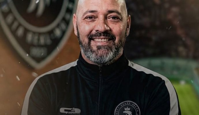 EC Villa Real/MG anuncia Marcelo Reis para comandar o Sub-20