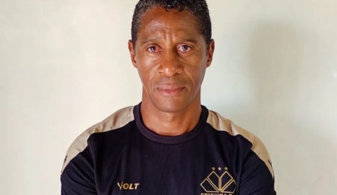 Everton Soares assume as categorias sub-12 e sub-13 do Criciúma