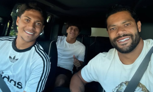 Filhos de Hulk assinam contrato e jogarão na base do