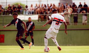 Fora de casa, São Paulo é superado pelo Vasco no