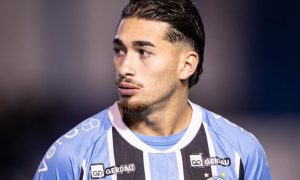 Grêmio encaminha renovação de Pedro Gabriel