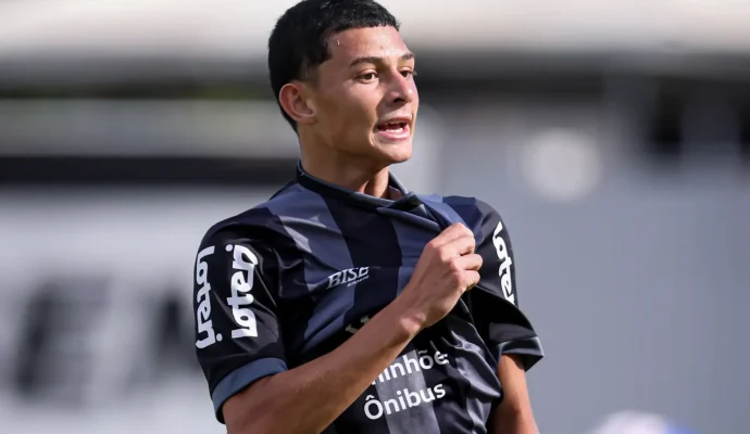 Resende FC negocia atacante Kayke Diniz com Fortaleza