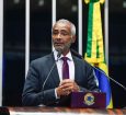 Romário apresenta projeto para reforçar proteção a atletas
