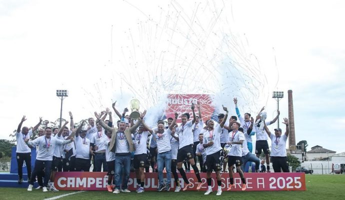 Santos busca empate com o São Paulo e ganha Paulistão